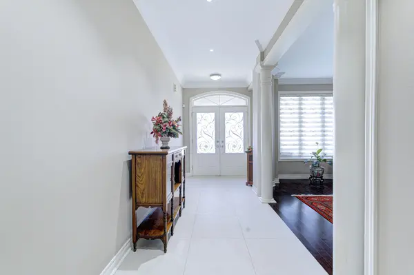 14 Waterwide CRES, Brampton, ON L6T 3C3