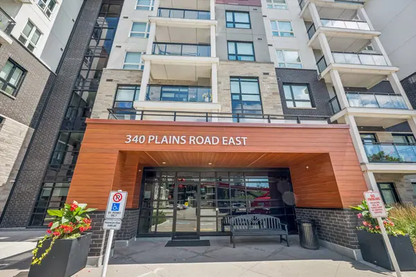 340 plains RD E, Burlington, ON L7T 0C2