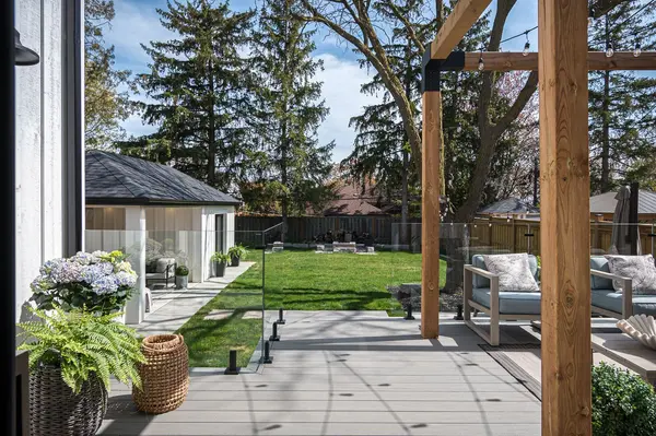 307 Martin ST, Milton, ON L9T 2R7