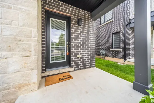 45 Humberstone DR, Halton Hills, ON L7G 0P5