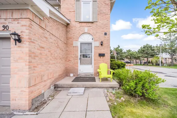 90 Wickstead ST, Brampton, ON L6R 1N8