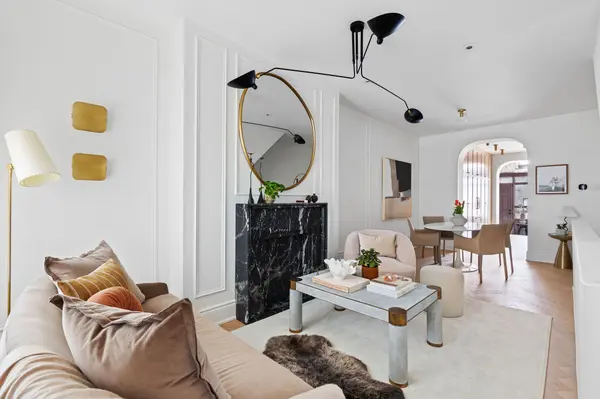 138 Lappin AVE, Toronto W02, ON M6H 1Y5