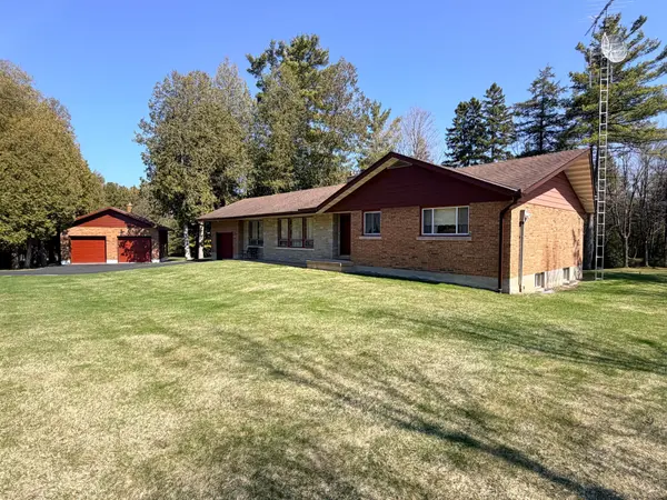 506 11th Concession RD E, Hamilton, ON L8B 1J1