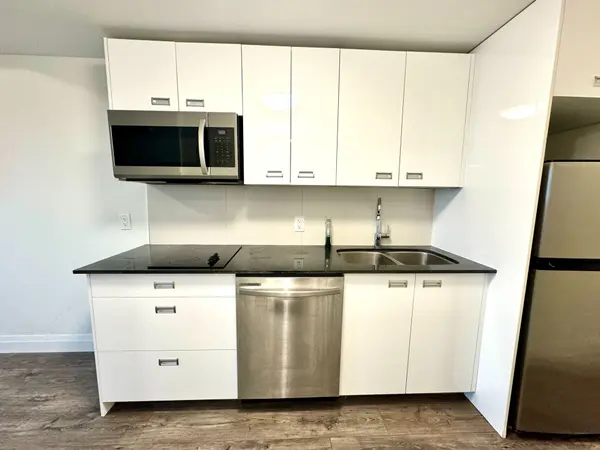 652 Princess ST #711, Kingston, ON K7L 1E5