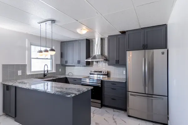2419 Page RD #2, Orleans - Convent Glen And Area, ON K1W 1H2