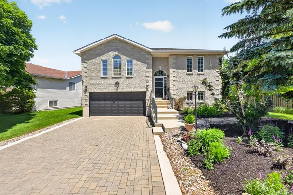 412 Malabar DR, Kingston, ON K7M 8Z5
