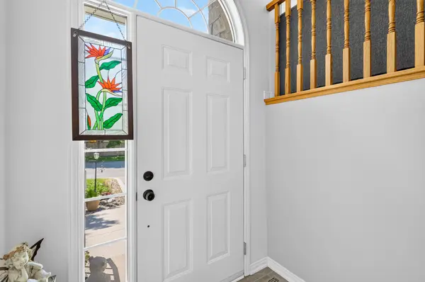 412 Malabar DR, Kingston, ON K7M 8Z5