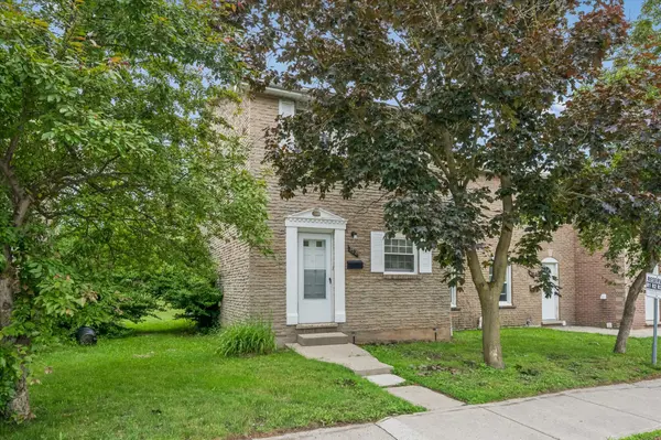 178 Westcourt PL, Waterloo, ON N2L 2R7