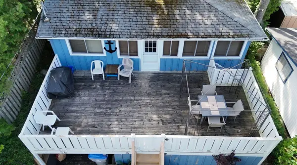 26 Woodward AVE, Lambton Shores, ON N0M 1T0