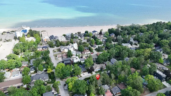 26 Woodward AVE, Lambton Shores, ON N0M 1T0
