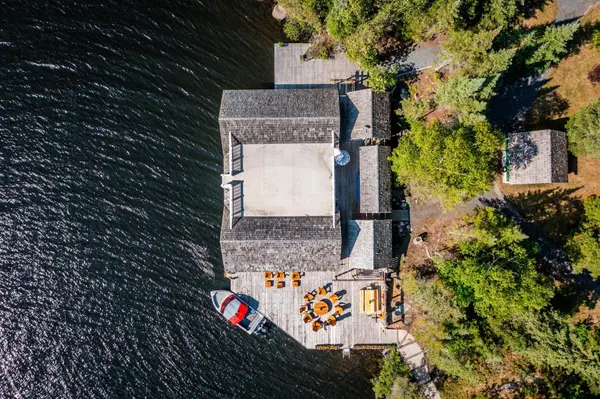 295P Rogers Island,  Kenora Remote Area,  ON P0X 1C0