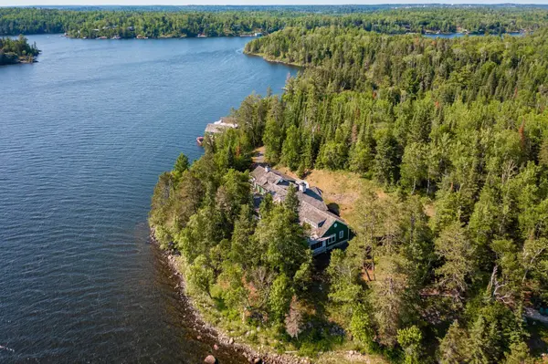 295P Rogers Island, Kenora Remote Area, ON P0X 1C0
