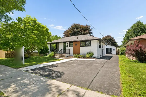 88 Woodhaven RD, Kitchener, ON N2C 1V1