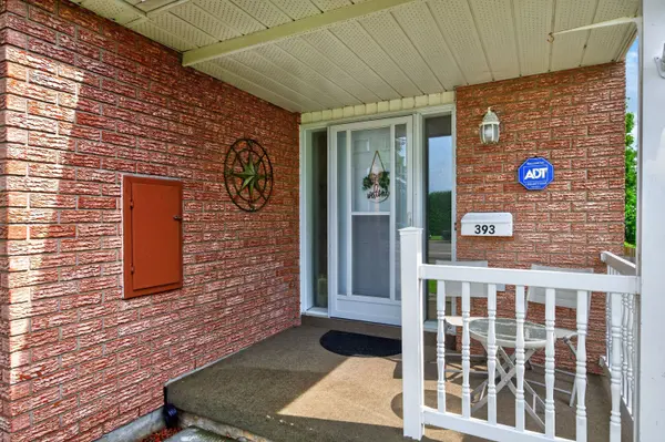393 Malabar DR, Kingston, ON K7M 8X1