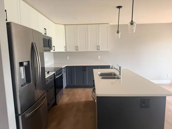 32 Cattail CRES, Quinte West, ON K8V 0J4