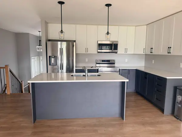32 Cattail CRES, Quinte West, ON K8V 0J4