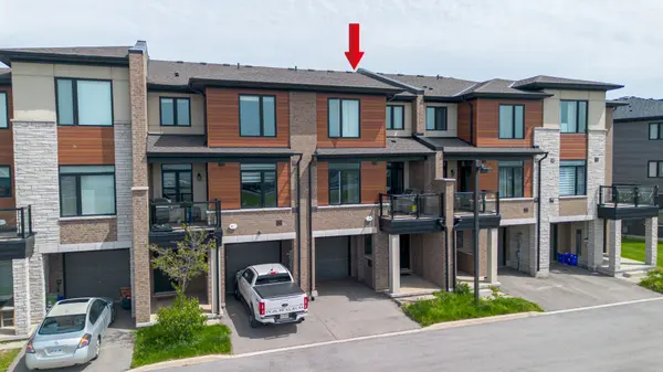 590 North Service RD #50, Hamilton, ON L8E 0K5