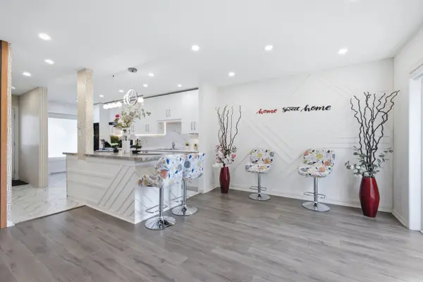 65 Scott ST #2, East Luther Grand Valley, ON L9W 5X3