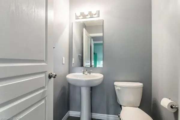122 Summit Ridge DR, Guelph, ON N1E 0M8