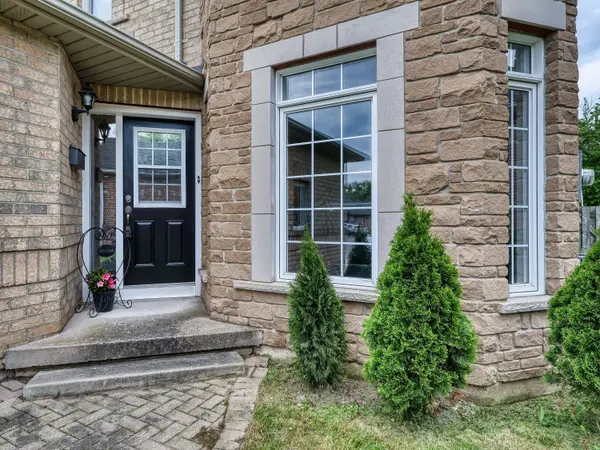 75 Jackson CT E, Welland, ON L3C 7G4