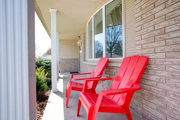 23 Fox Mill CRES, London South, ON N6J 2B3