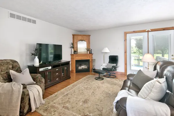 3 Wickens LN, Blue Mountains, ON N0H 2P0