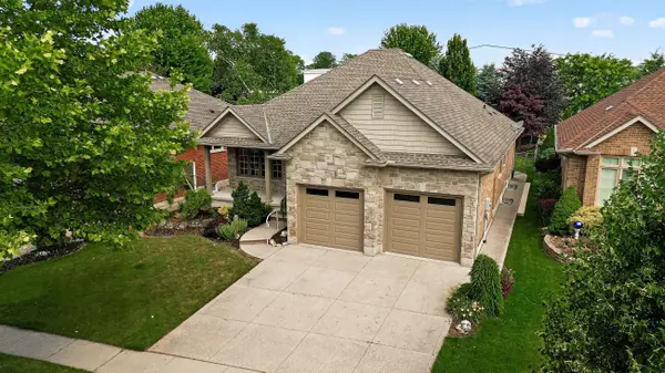 927 Ridgewood DR W, Woodstock, ON N4T 0A6