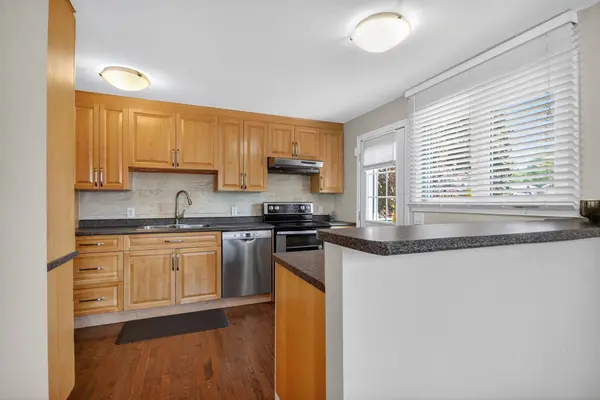 1865 ARIZONA AVE, Alta Vista And Area, ON K1H 6Z5
