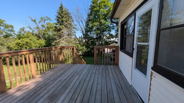 18 Susan ST W, Huntsville, ON P1H 1X4