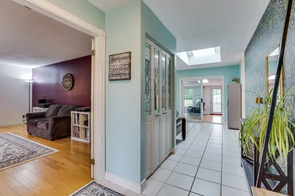 4542 Avenue RD, London South, ON N6N 1E7