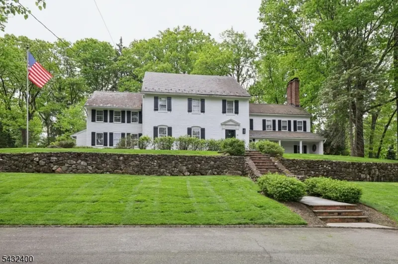 29 Gordon Rd, Essex Fells Twp., NJ 07021