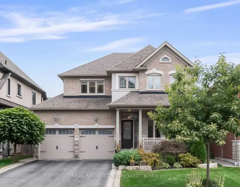 15 BIRCH PARK DR, Whitby, ON L1R 3P2
