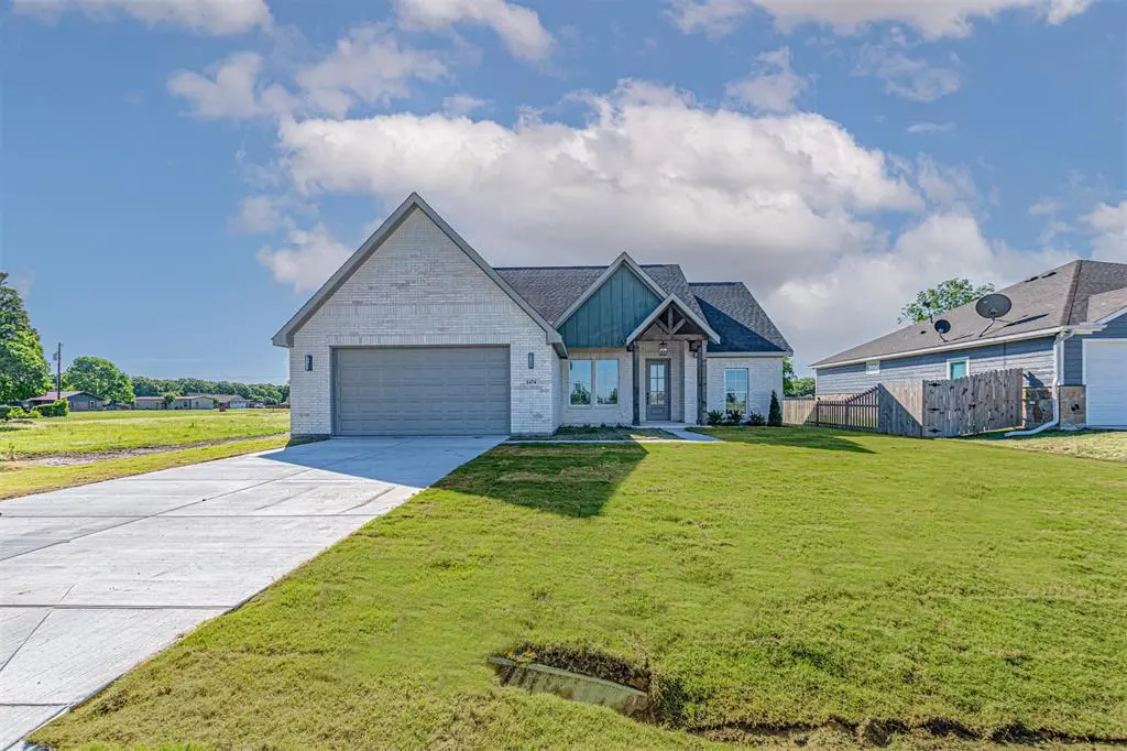 1474 VZ County Road 3502, Wills Point, TX 75169