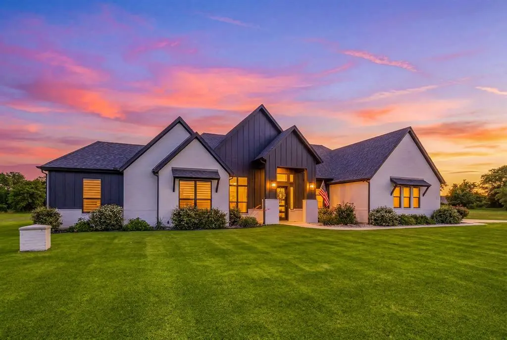2016 Sonora Way, Poolville, TX 76487