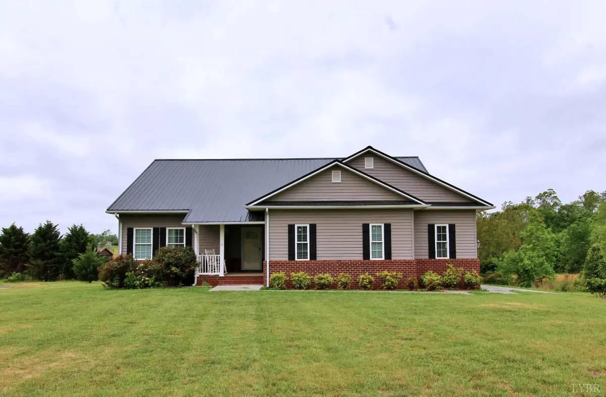 13738 Richmond HWY, Pamplin, VA 23958