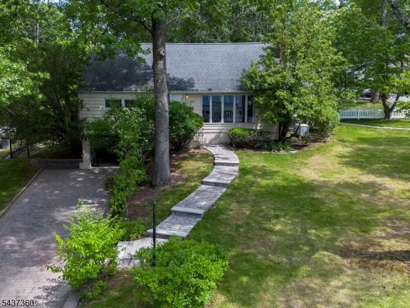 18 Aspen Rd, West Orange Twp., NJ 07052