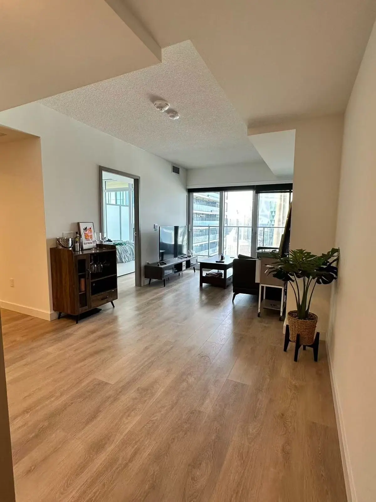 3 Concord Cityplace WAY #5208, Toronto C01, ON M5V 0X4