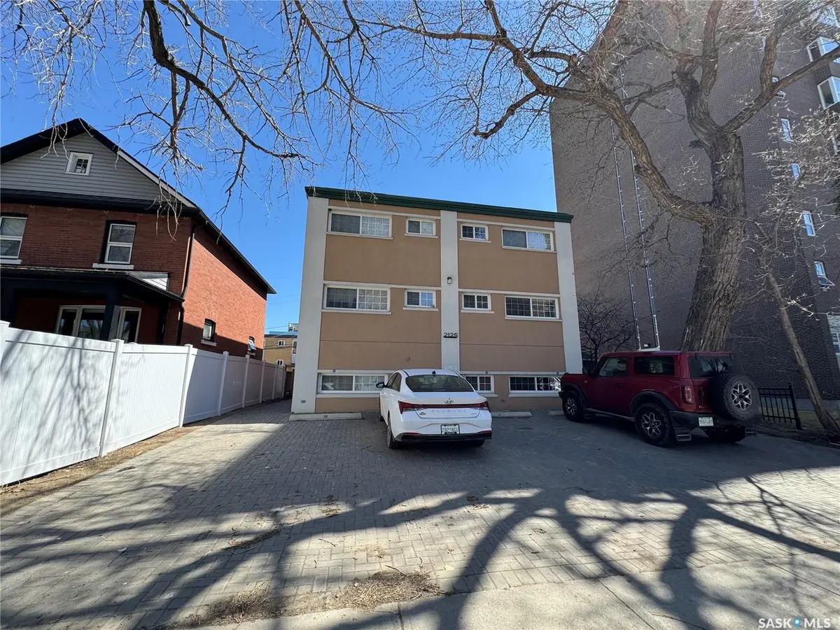 2125 LORNE STREET #2A, Regina, SK S4P 2M6