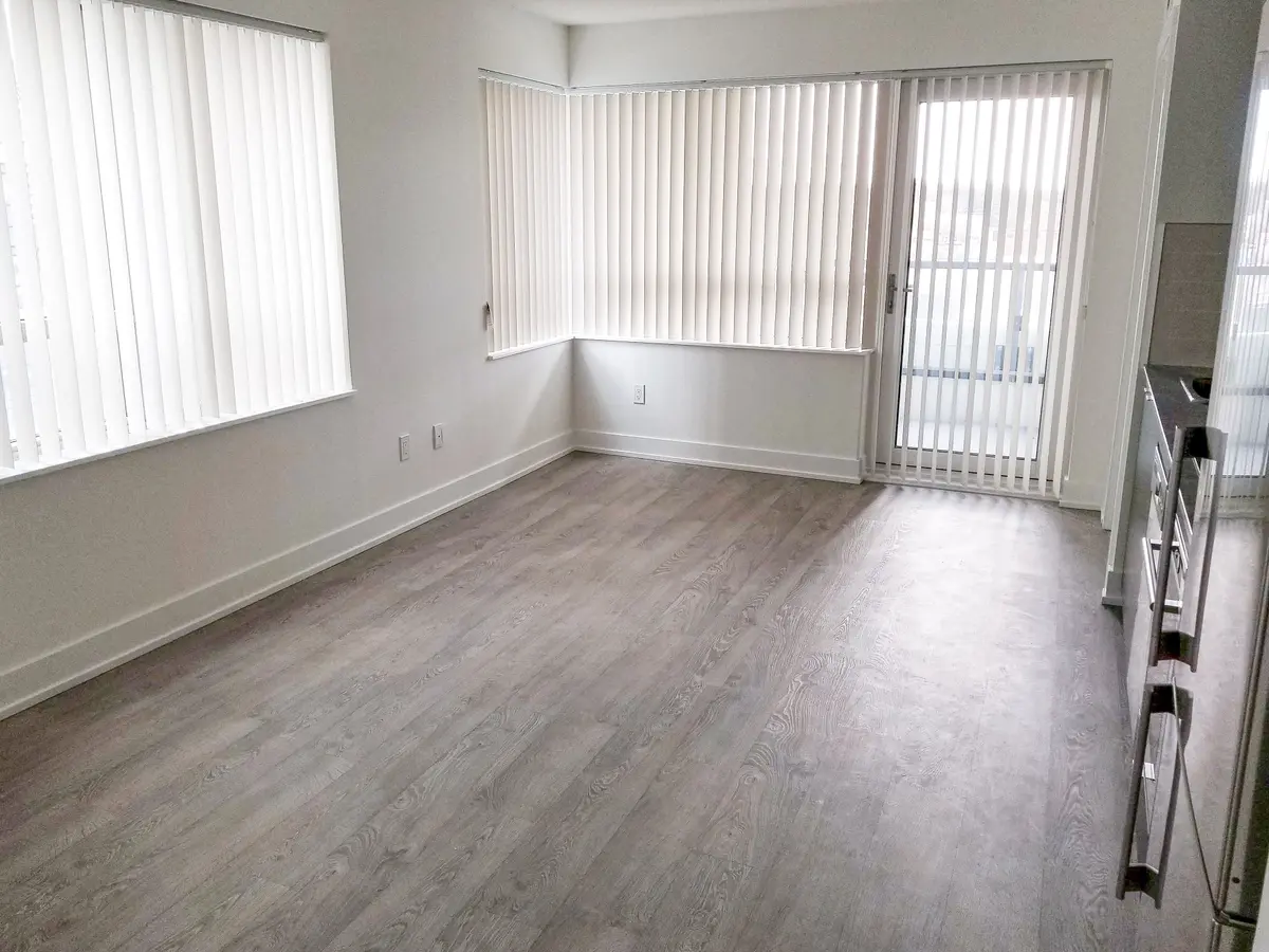 7 Mabelle AVE #602, Toronto W08, ON M5T 0C9
