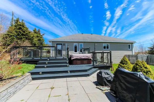 3 Nathaniel Drive, Torbay, NL A1K1M5