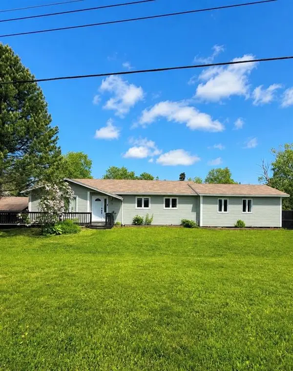 11 Municipal Square, Clarenville, NL A5A 1T4