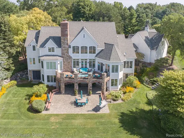 4334 Terra Ridge DR, Milford Charter Township, MI 48381