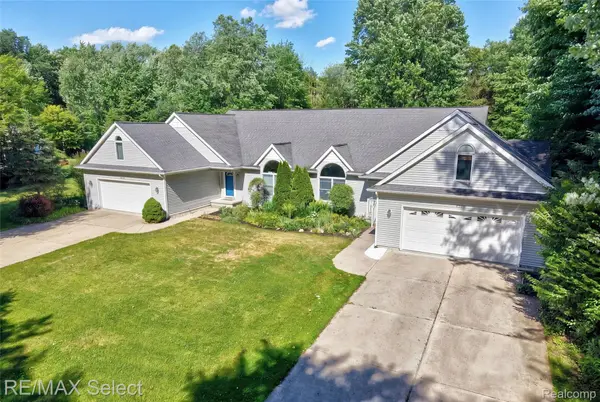 6500 N Seymour RD, Flushing Charter Township, MI 48433
