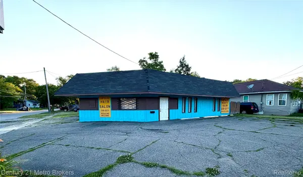 4126 W Fenton RD, Flint Charter Township, MI 48507
