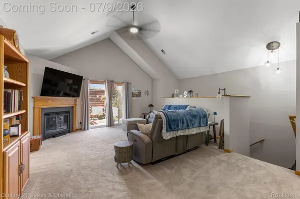 366 Marigold CIR, Westland, MI 48185