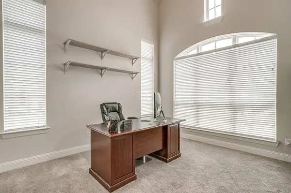 15600 Wild Cherry Lane, Fort Worth, TX 76262