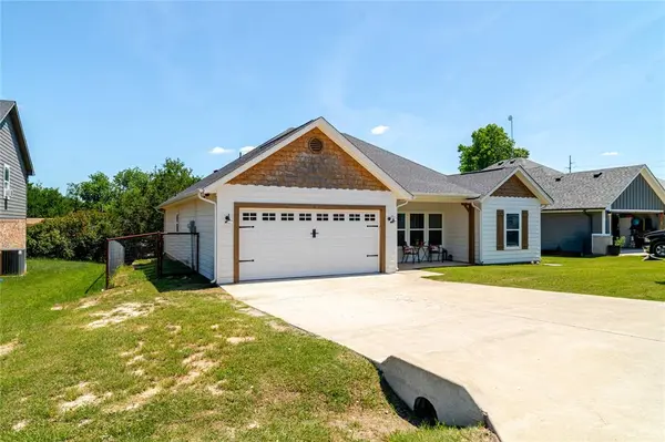 2703 San Gabriel Drive, Granbury, TX 76048