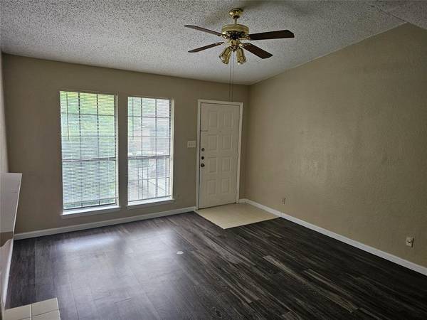 9605 Walnut Street #12106, Dallas, TX 75243