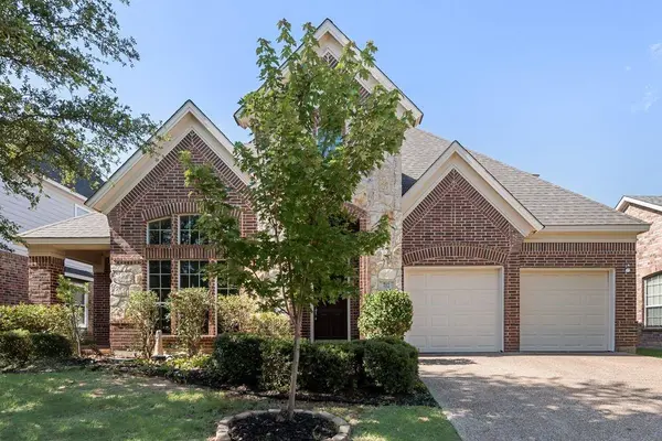 712 Lathrop Street, Lantana, TX 76226