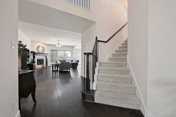 712 Lathrop Street, Lantana, TX 76226